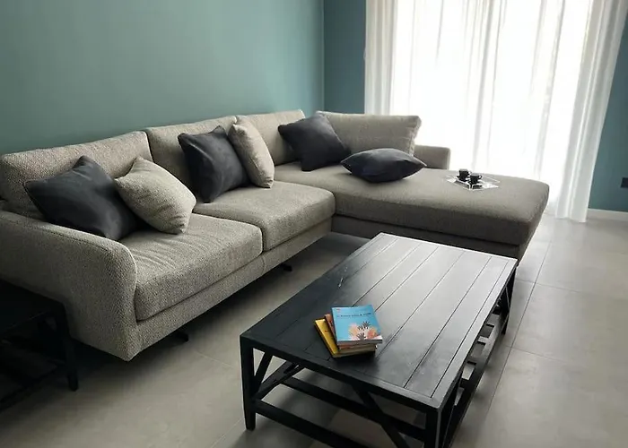 Апартаменты H92 Incantevole *